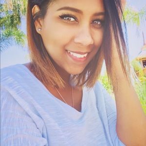 Meet your Posher, Annessa